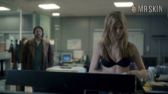 The Tunnel 2013 2016 Nude Scenes Pics Clips Ready To Watch Mr Skin