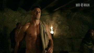 Bennett naked manu Actor caught