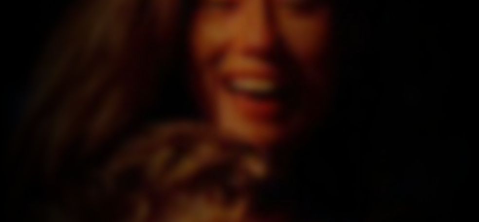 Carlotta Chang  nackt