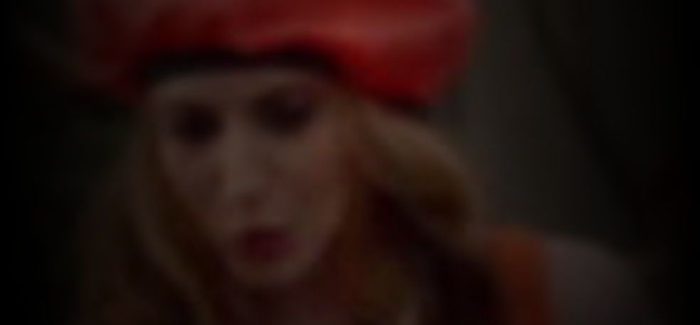 Adrienne Whitney Papp  nackt