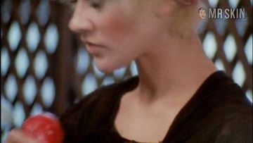Woodlawn  nackt Holly Holly Woodlawn,