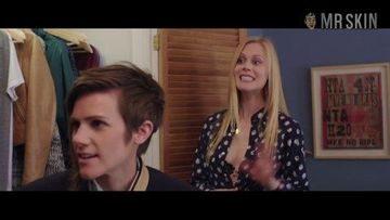 Janet varney topless