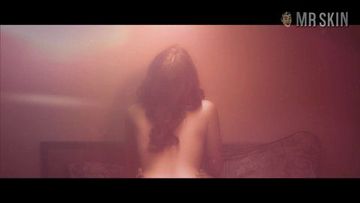 ShelterThe-Rose-HD-02-large-3.jpg?quality=80&width=360&s=7817a195426e770d9bcd9d930b1f284f67899a185e1feff64591ede540be6615