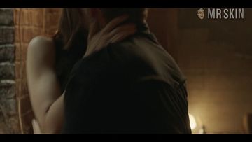 Schüle naked emilia Emilia Schüle